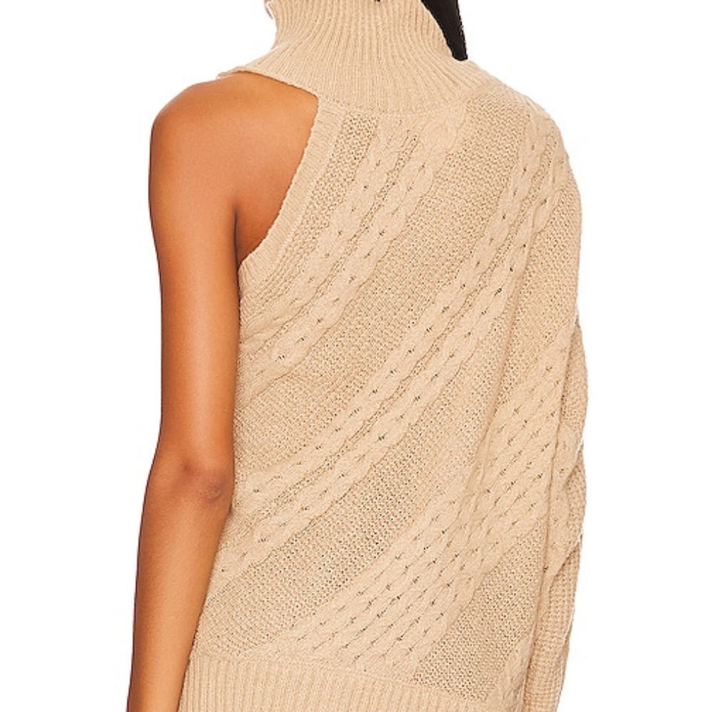 Single-Sleeve Turtleneck Sweater - Picture 4 of 5